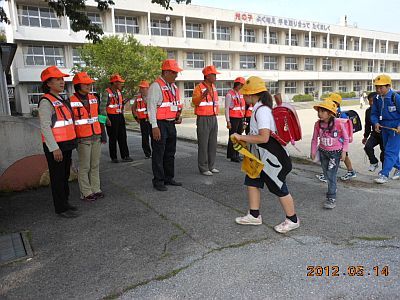 東小対面式