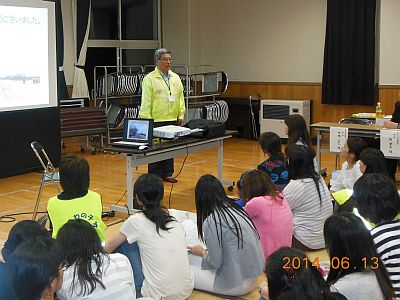 グルーミーず総会