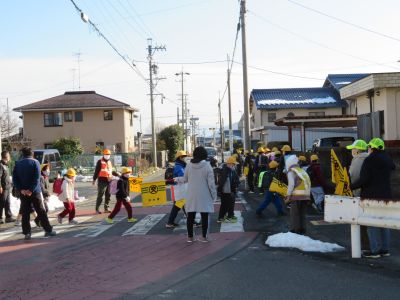 14日：盲人養護入居者とふれあい